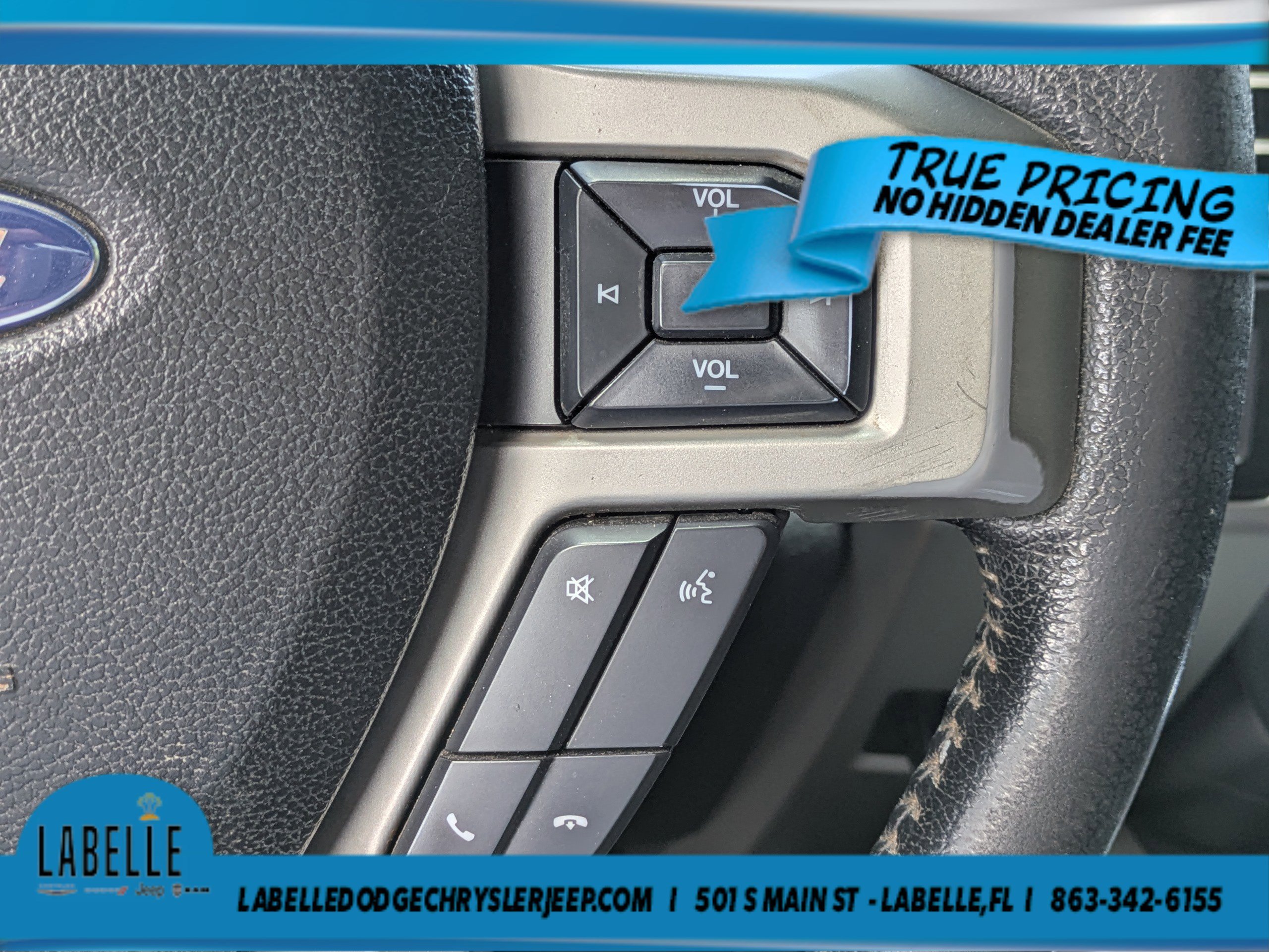 Used 2015  Ford Lariat image 23
