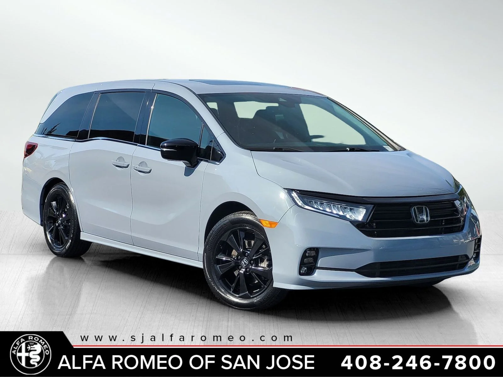 2024 Honda Odyssey SPORT's photo