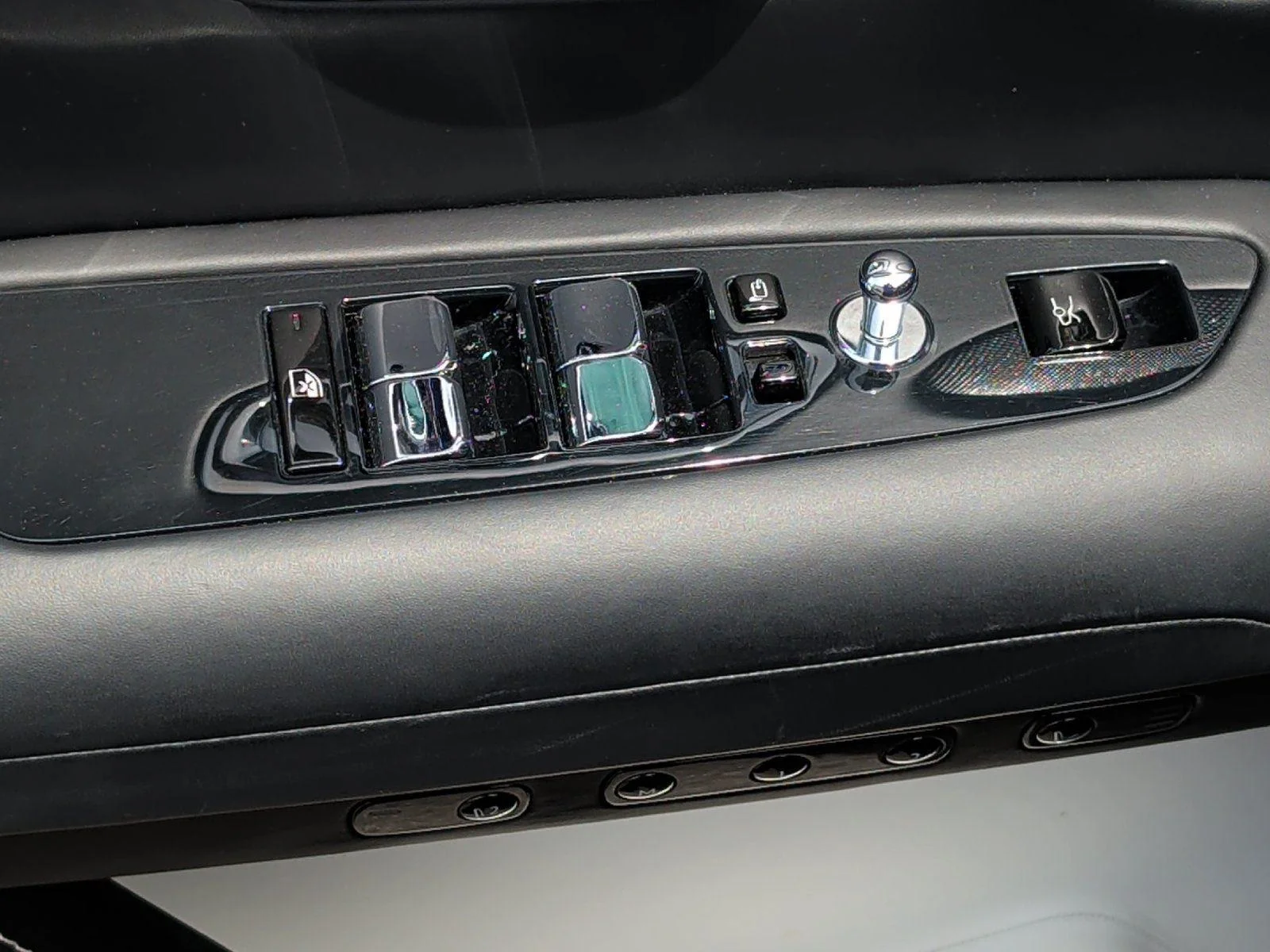 Used 2021 Black Diamond Rolls-Royce BASE image 14