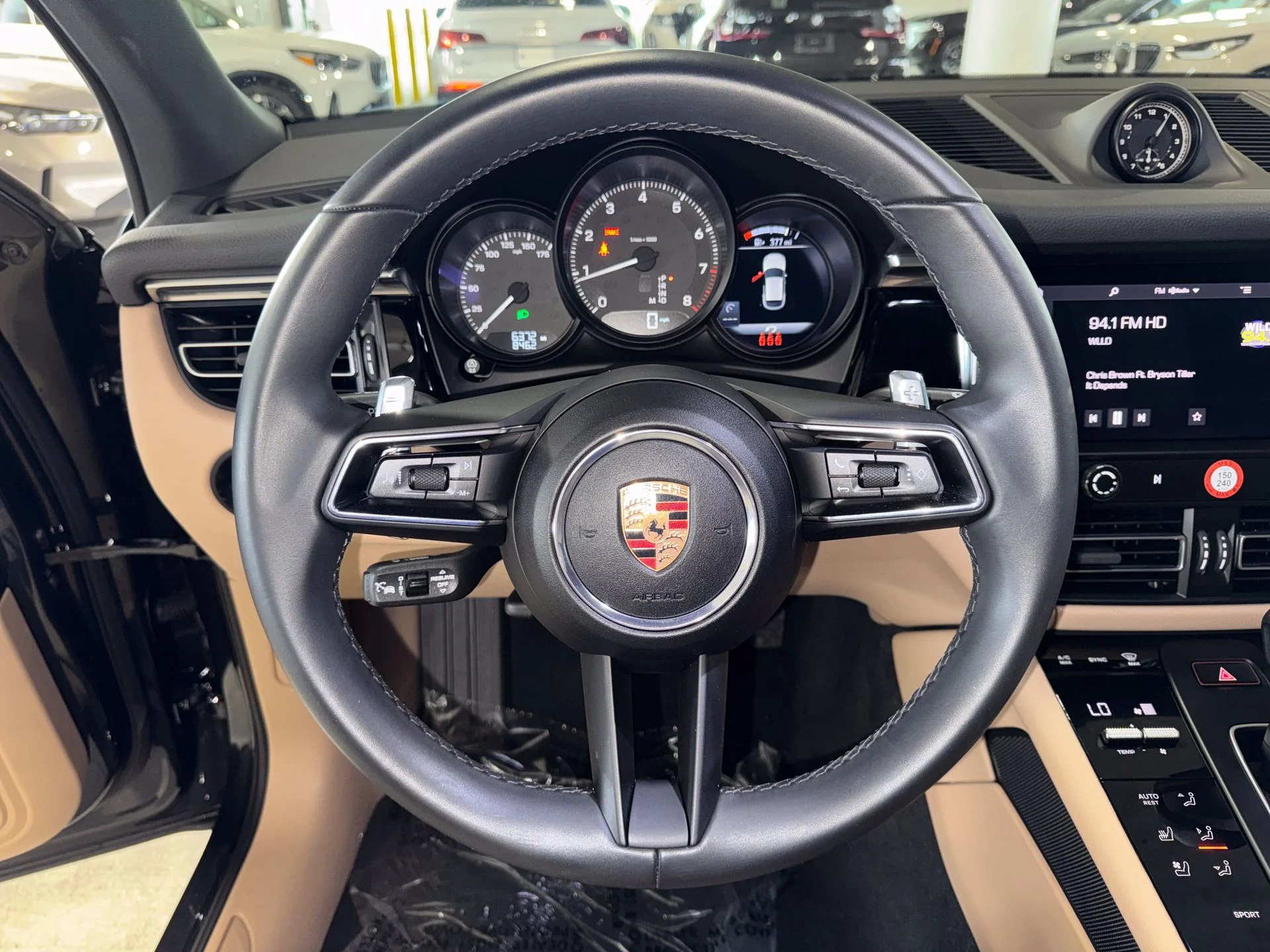 Used 2025  Porsche T image 21