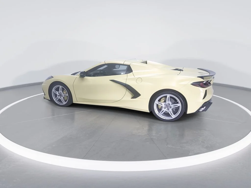 Used 2022 Yellow Chevrolet Stingray image 6