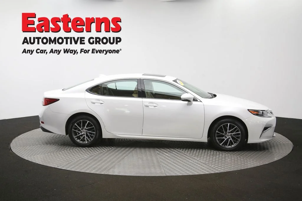 Used 2017 White Lexus 350 image 50