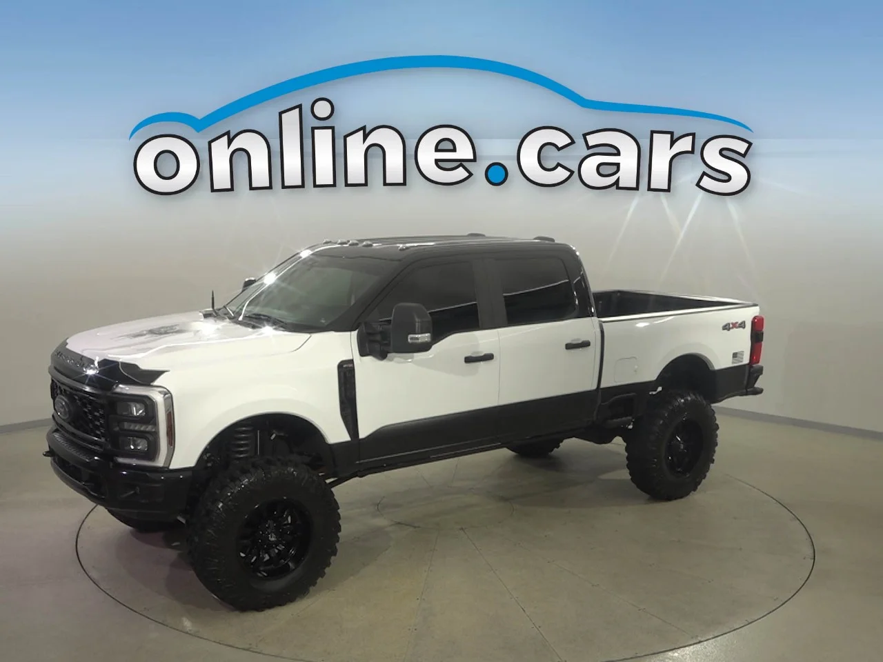 Used 2024 White Ford XL image 1