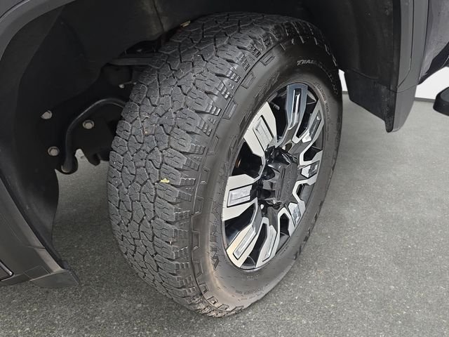 Used 2024 Silver GMC Denali image 30