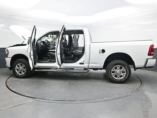Used 2024 White Ram Laramie image 39