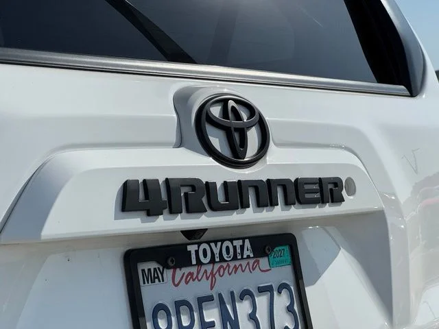 Used 2020 White Toyota SR5 image 23