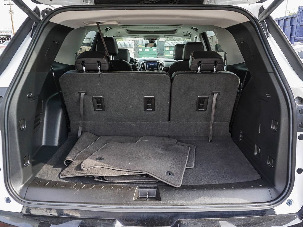 Used 2020 SUMMIT WHITE Chevrolet Premier image 24