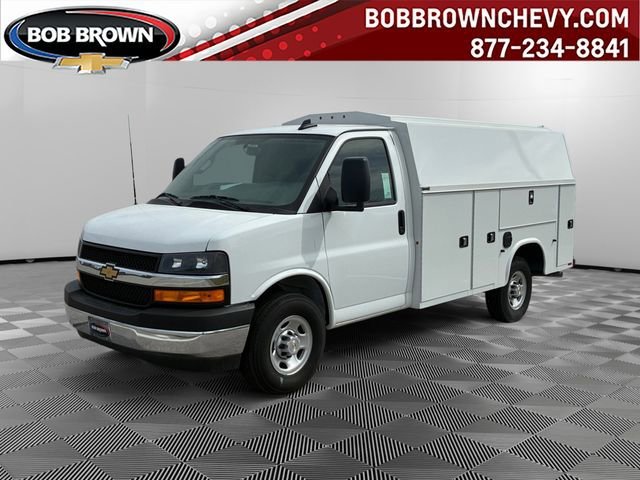 2025 Chevrolet Express Cutaway