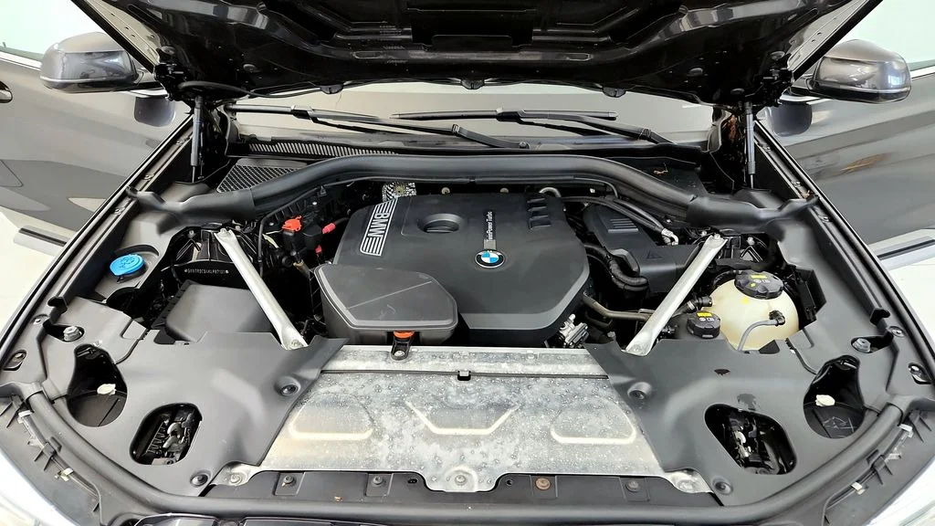 Used 2019 Gray BMW xDrive30i image 15