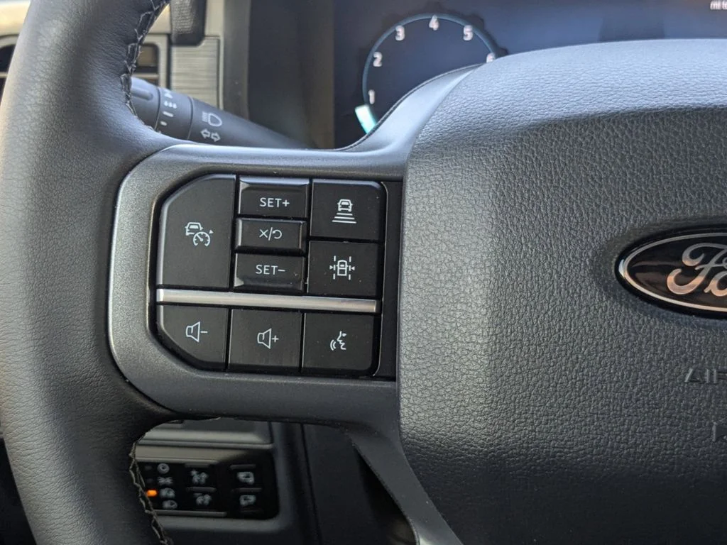 New 2026 Agate Black Metallic Ford XLT image 27