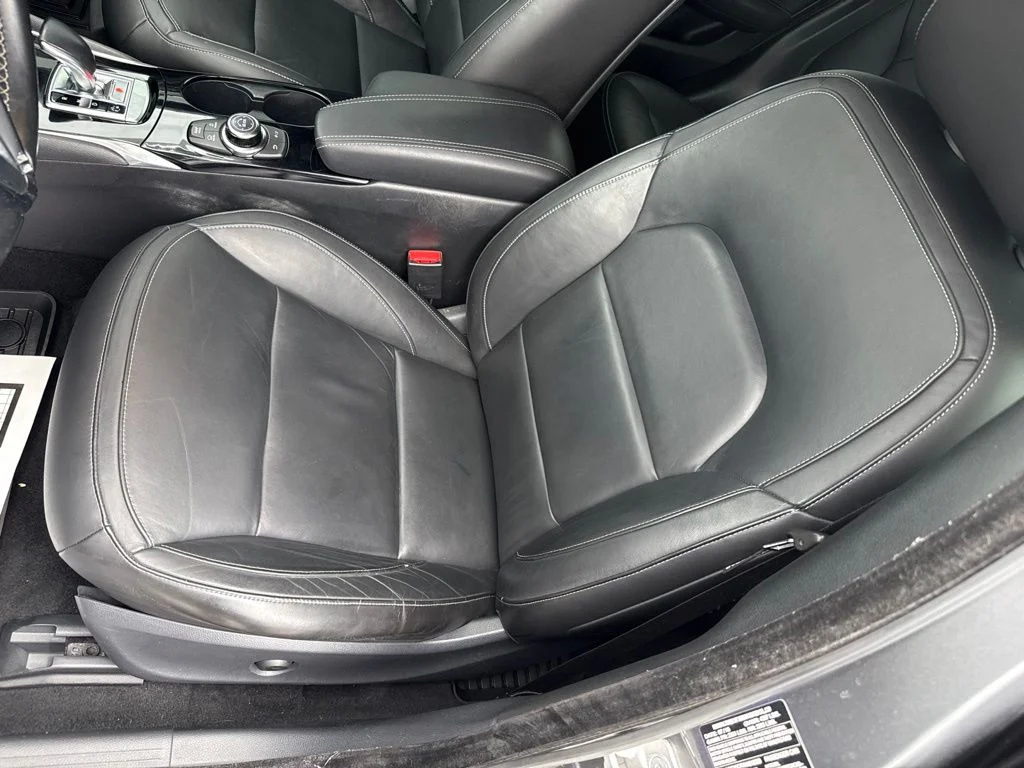 Used 2017 Graphite Shadow INFINITI Premium image 4
