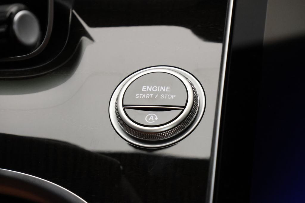 New 2026 Polar White Mercedes-Benz C 300 image 24
