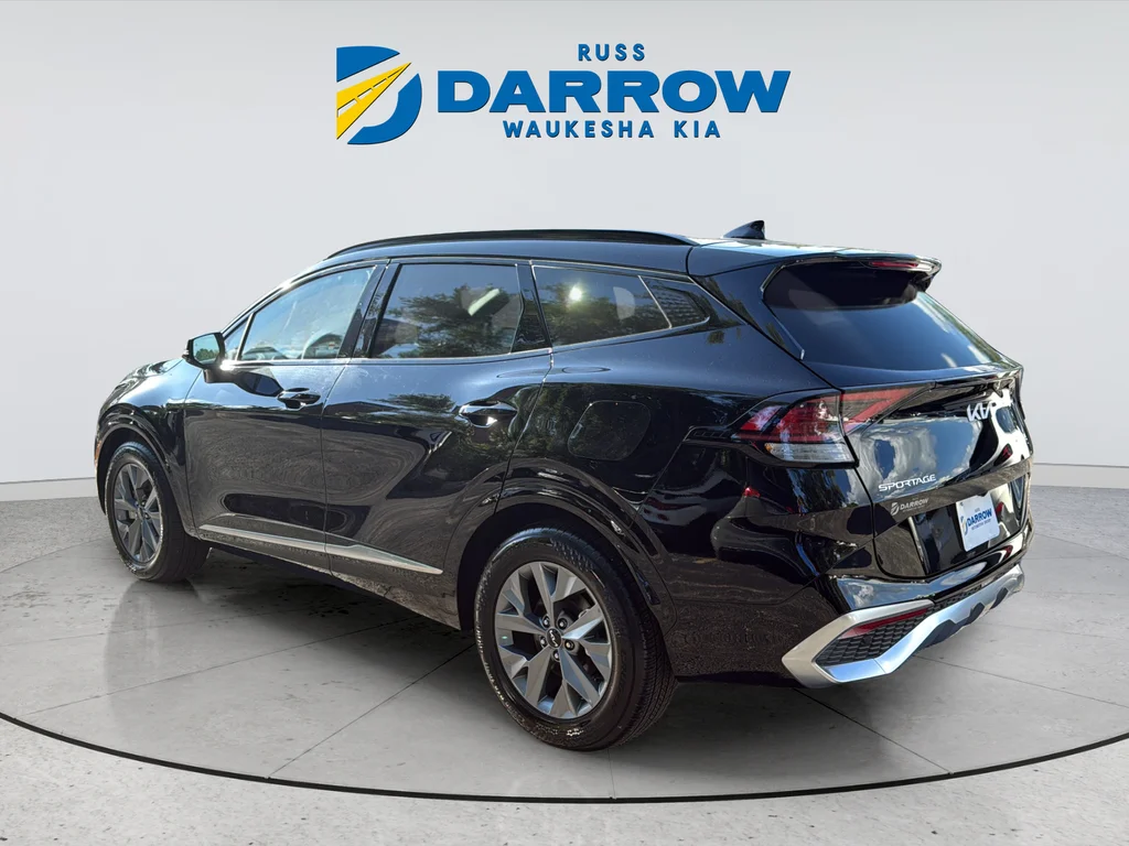 Used 2025 Black Kia SX image 3