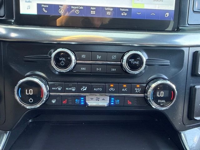 Used 2021 Black Metallic Ford Lariat image 17