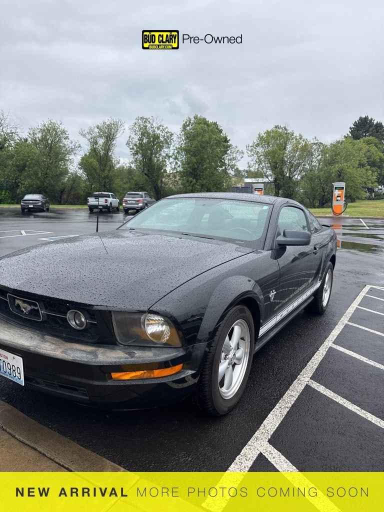 2009 Ford Mustang V6 Premium's photo