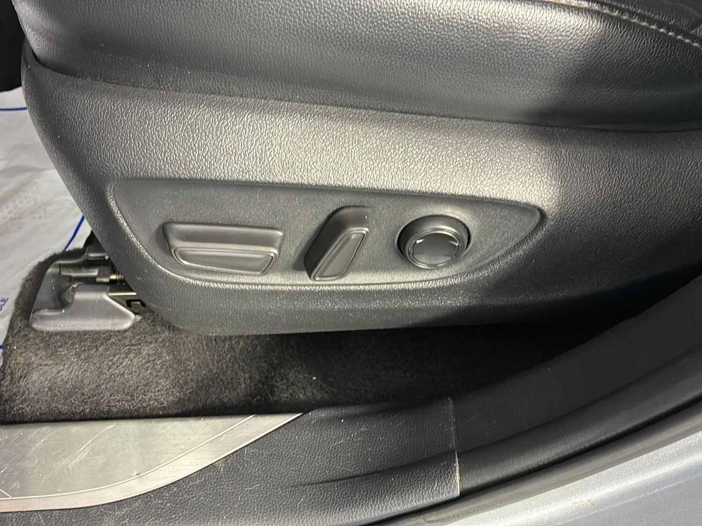 Used 2022 Celestial Silver Metallic Toyota Platinum image 26