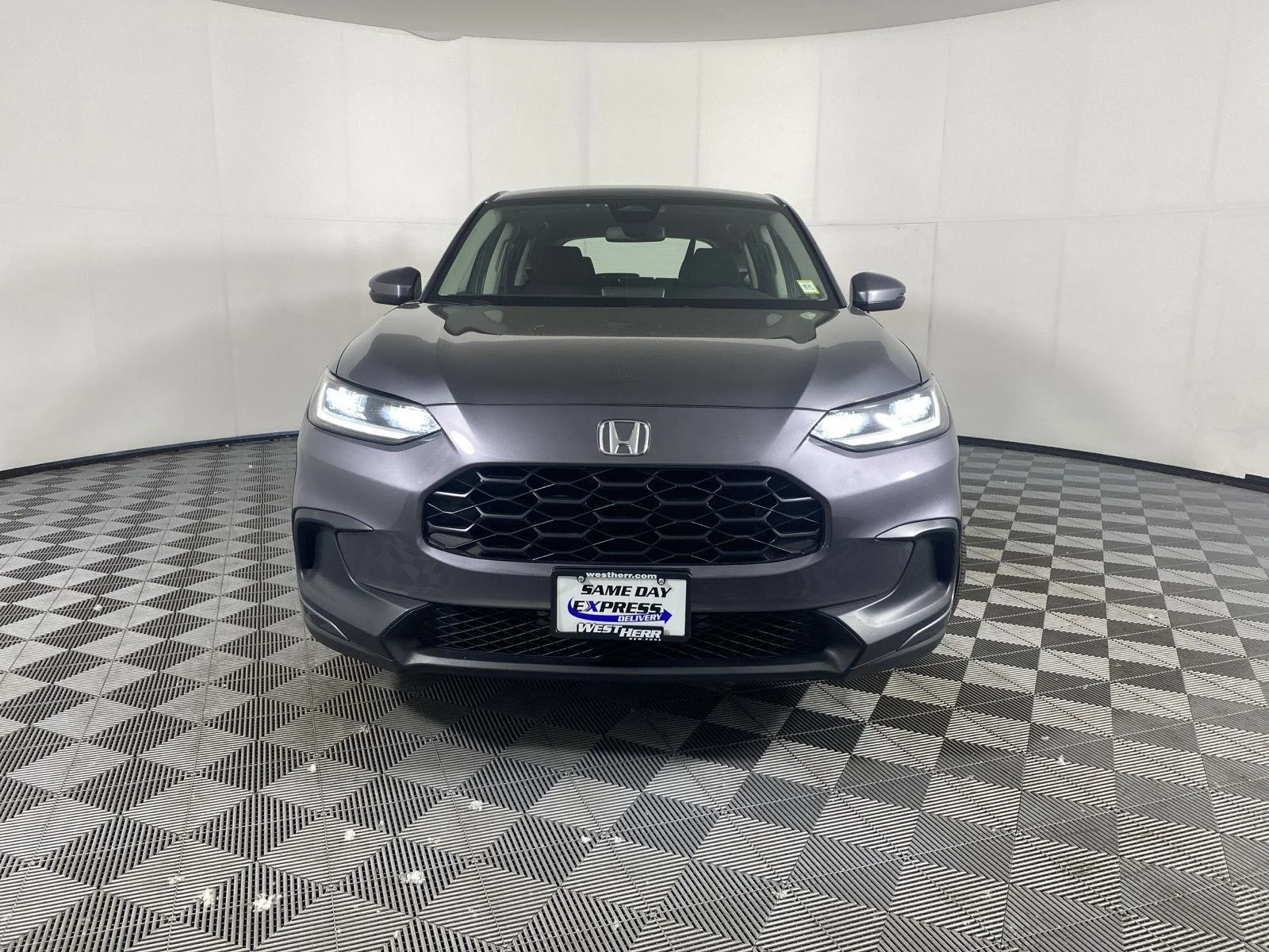 Used 2023 Modern Steel Metallic Honda LX image 3