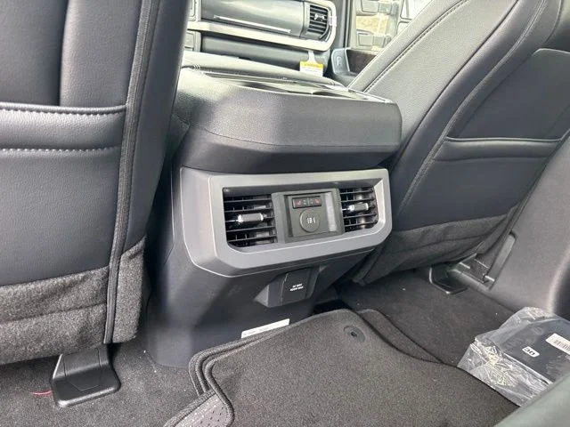 New 2026 Star White Metallic Tri-Coat Ford F-350® Lariat® image 33