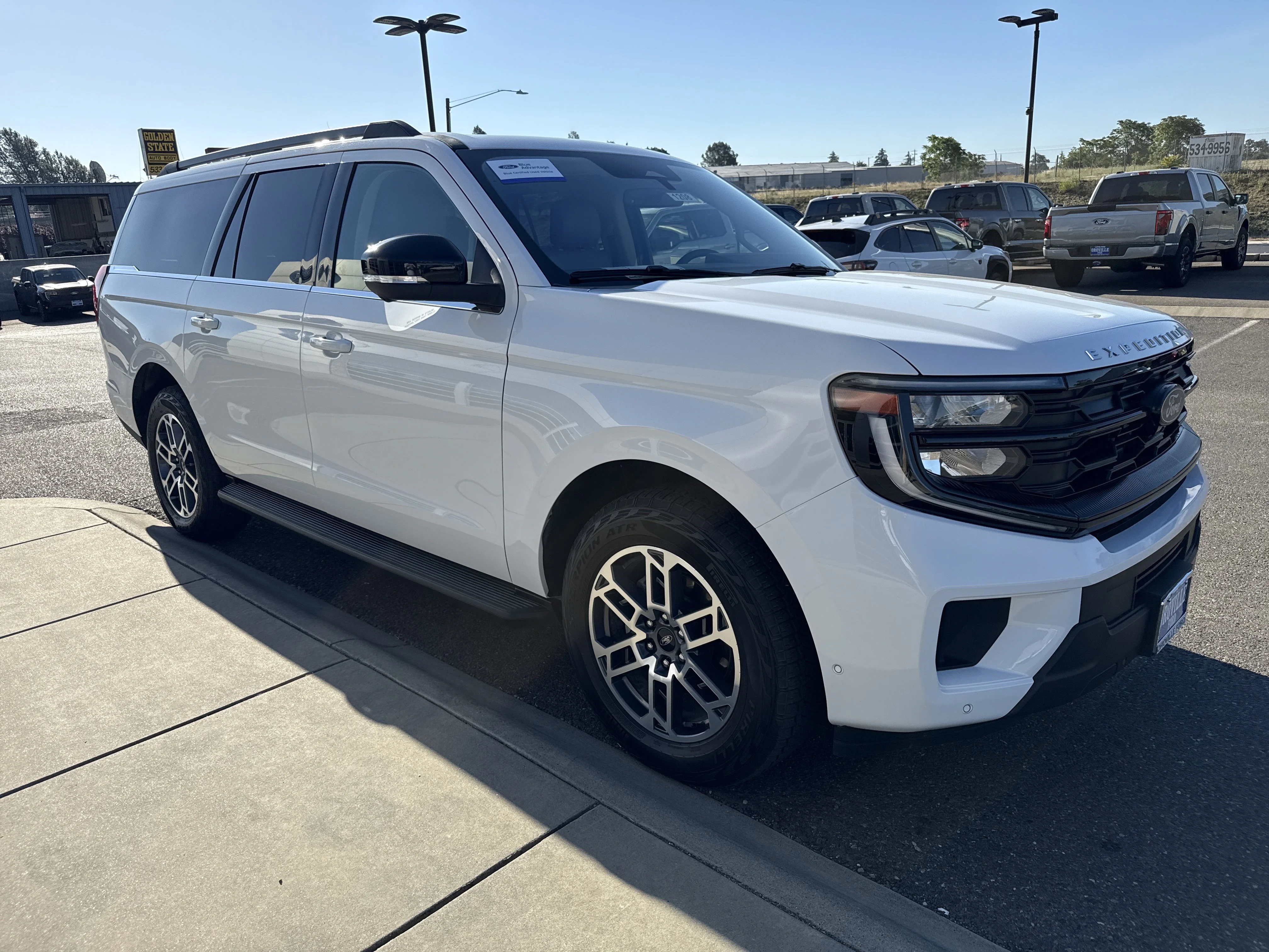 Used 2025 Oxford White Ford Active image 7