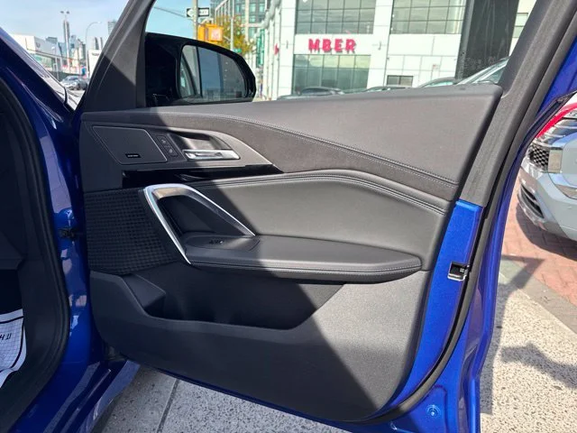 Used 2026 Blue BMW M35i image 31