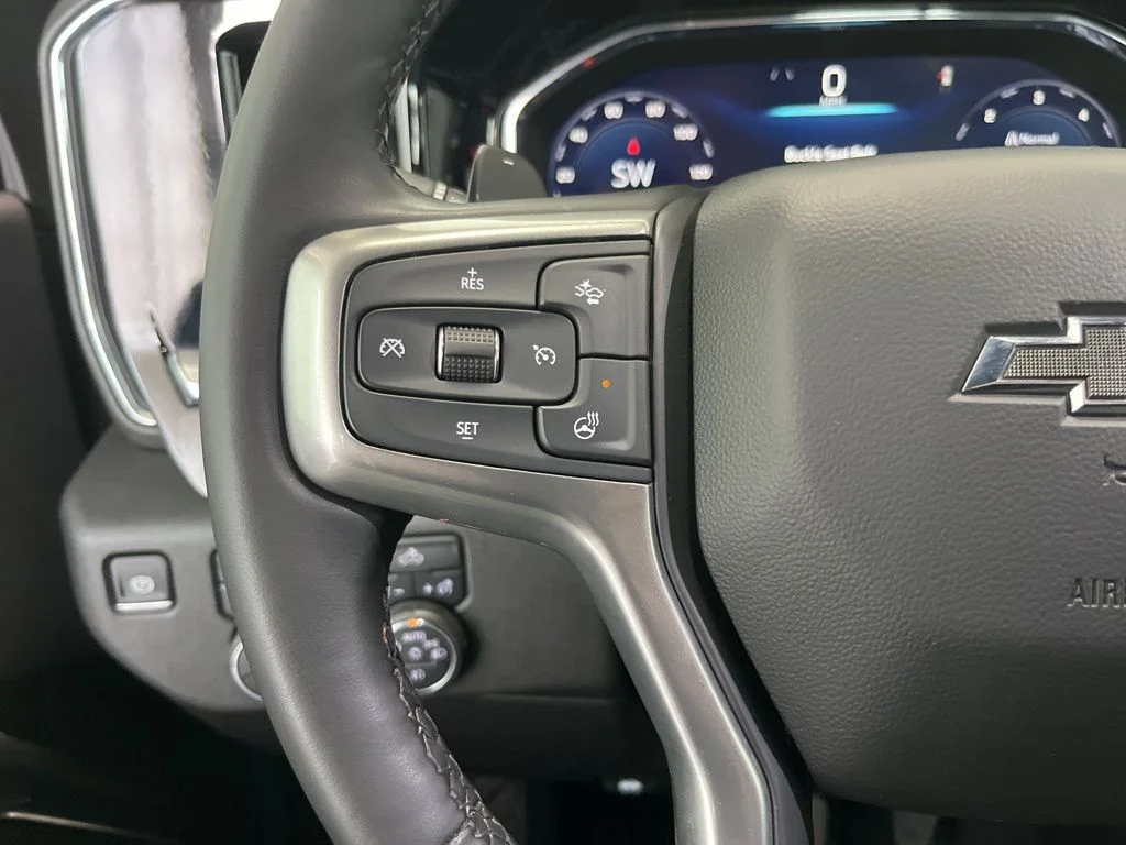 Used 2025 Gray Chevrolet RST image 6