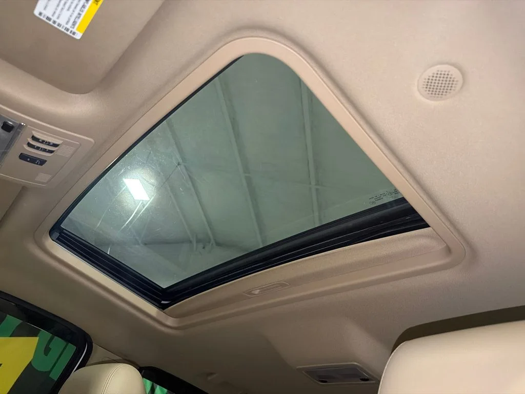 Used 2012 Summit White Chevrolet LT image 14