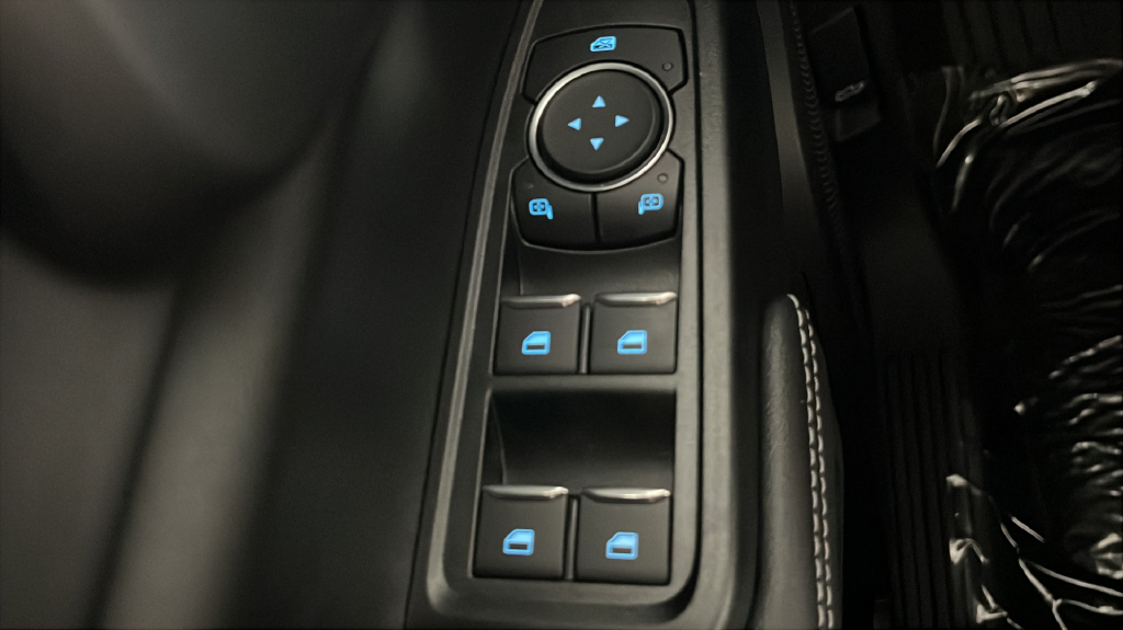 New 2026 Carbonized Gray Metallic Ford XLT image 25
