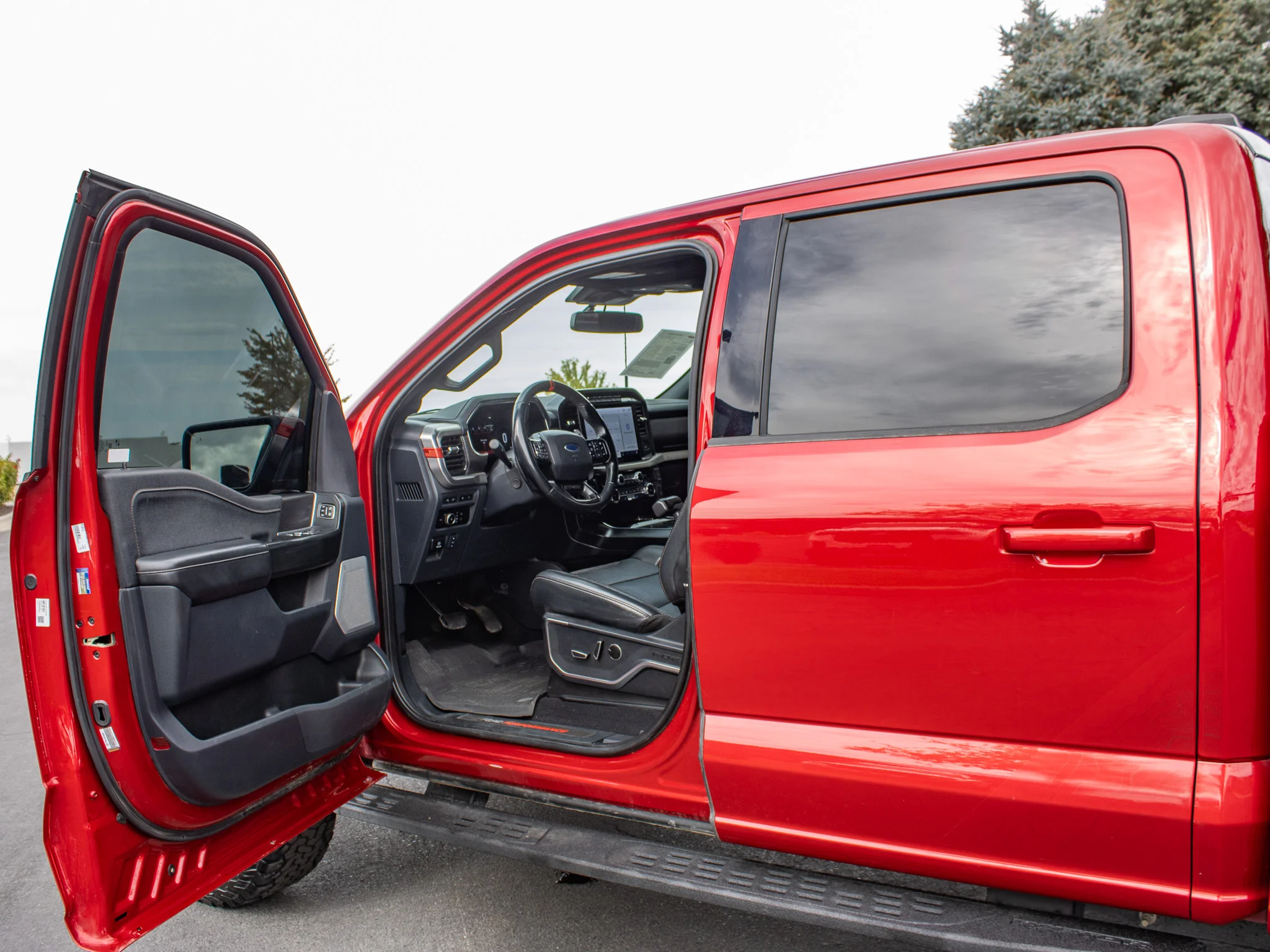 Used 2023 Rapid Red Metallic Tinted Clearcoat Ford Raptor image 22