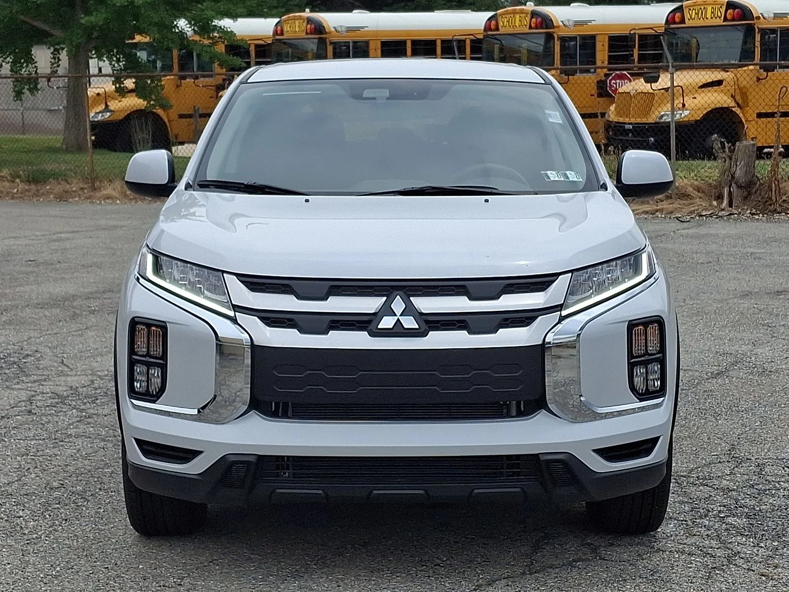New 2026 White Mitsubishi 2.0 ES image 8