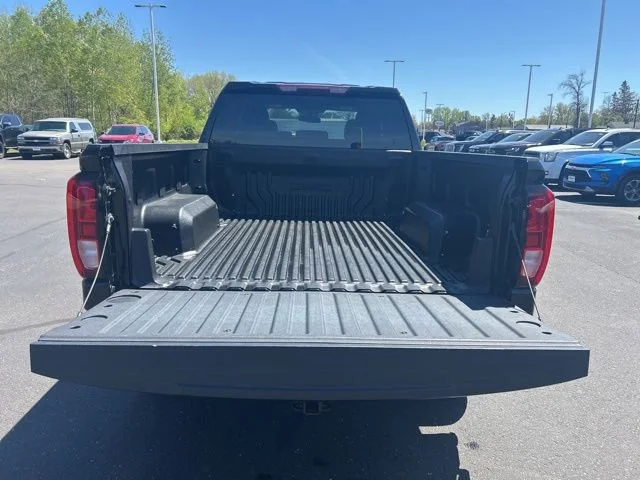 Used 2024 Onyx Black GMC Elevation image 9