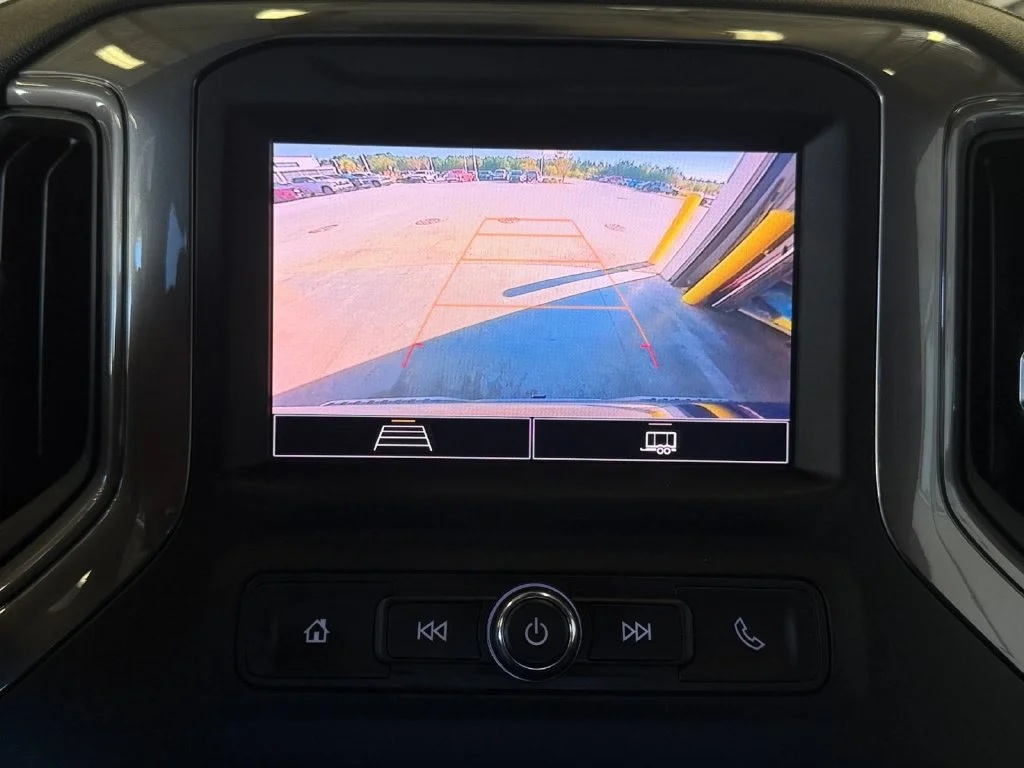 Used 2022 DARK ASH METALLIC Chevrolet Custom image 21