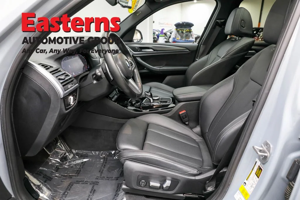 Used 2022 Gray BMW sDrive30i image 14