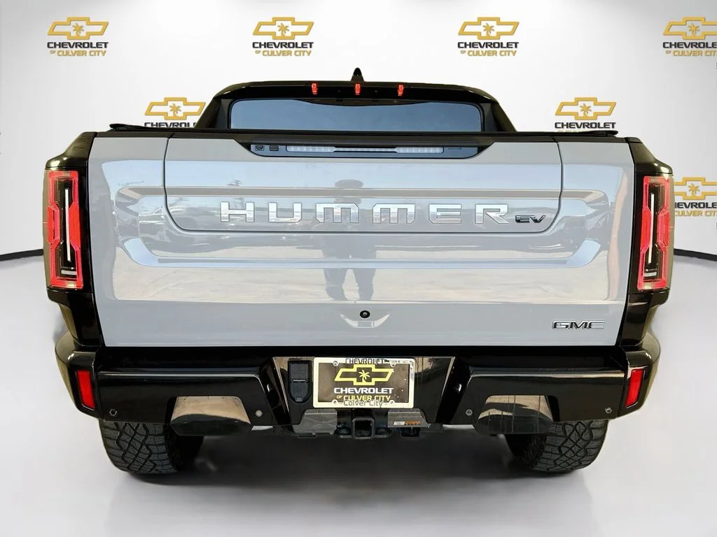 Used 2024 Gray GMC 2X image 7