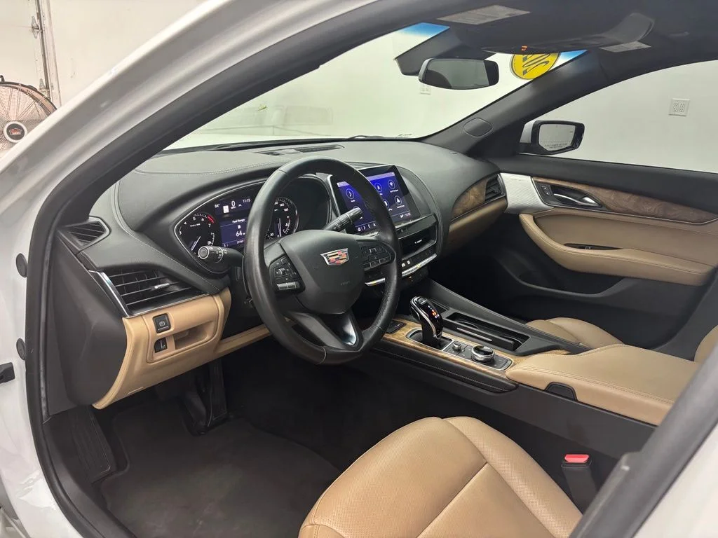 Used 2022 White Cadillac Premium Luxury image 18