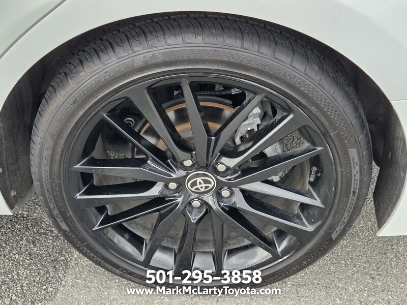 Used 2024 Ice Edge TOYOTA XSE AUTO image 16