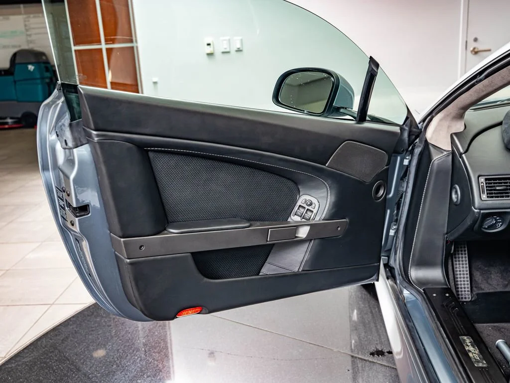 Used 2015 Skyfall Silver Aston Martin  image 22