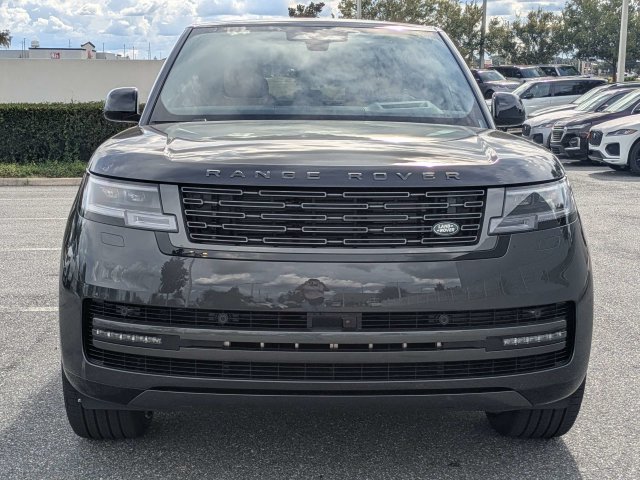 New 2027 Gray Land Rover SE image 9