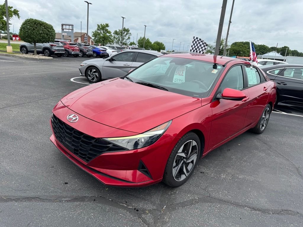 Used 2023 Scarlet Red Hyundai SEL image 3