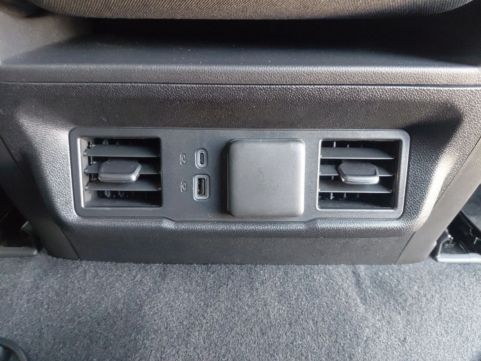 Used 2026 Silver GMC Elevation image 30
