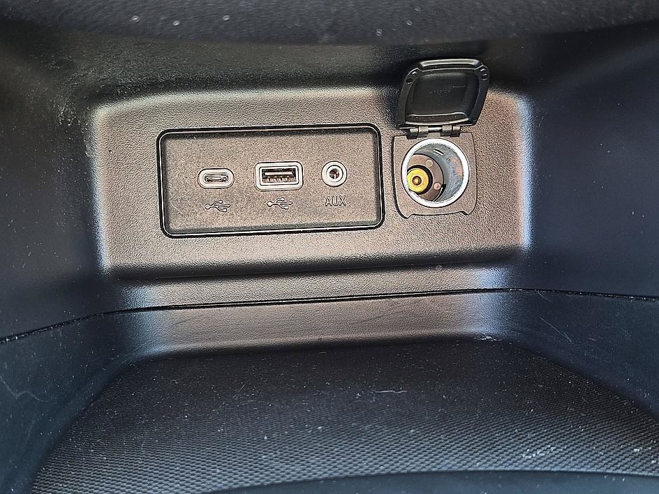 Used 2024 Lakeshore Blue Metallic Chevrolet LT image 24