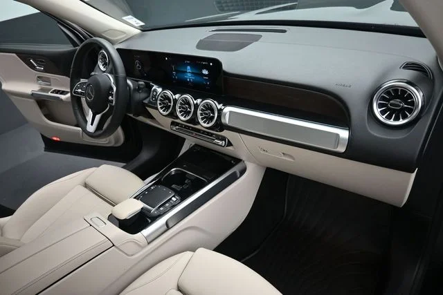 Certified Used 2023 Black Mercedes-Benz GLB 250 image 29