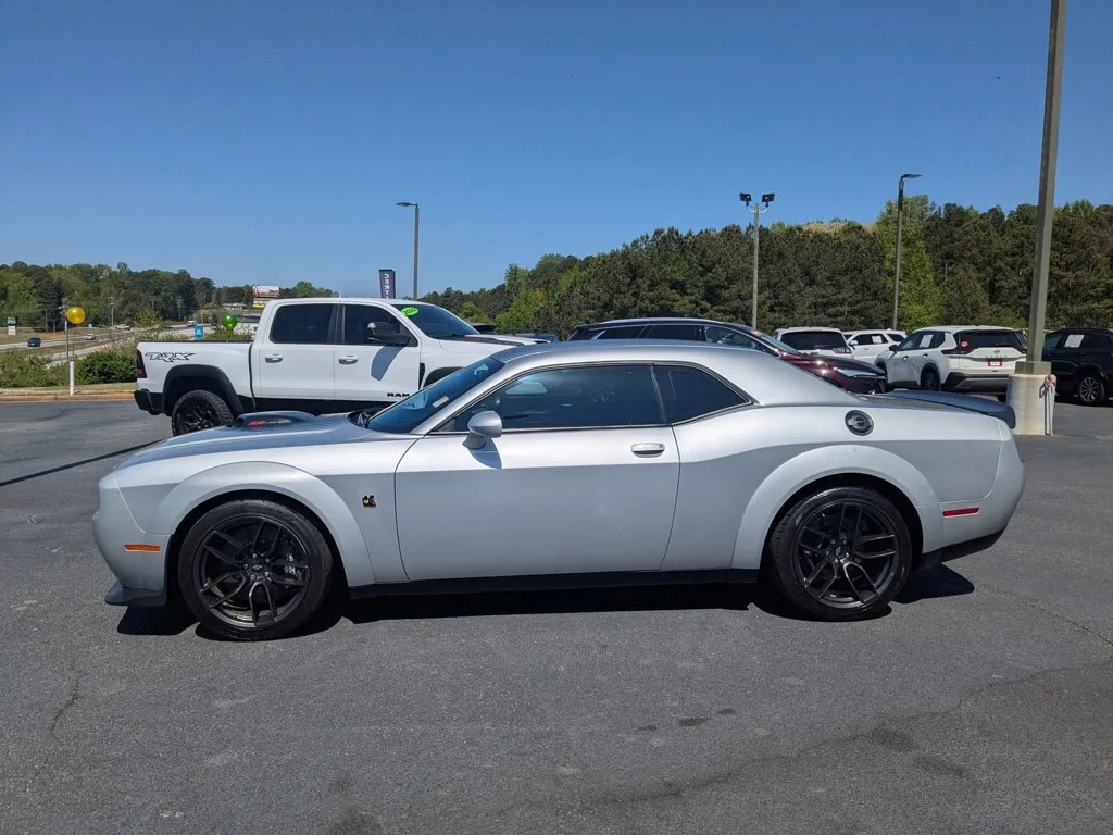 Used 2022 Triple Nickel Clearcoat Dodge R/T Scat Pack Widebody image 8