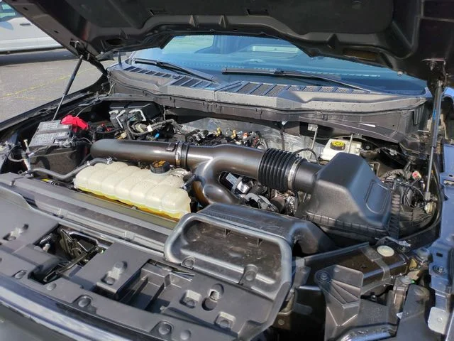 Used 2025 Gray Ford XLT image 35