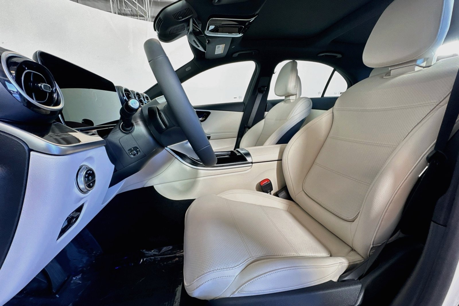 New 2026 Polar White Mercedes-Benz C 300 image 18