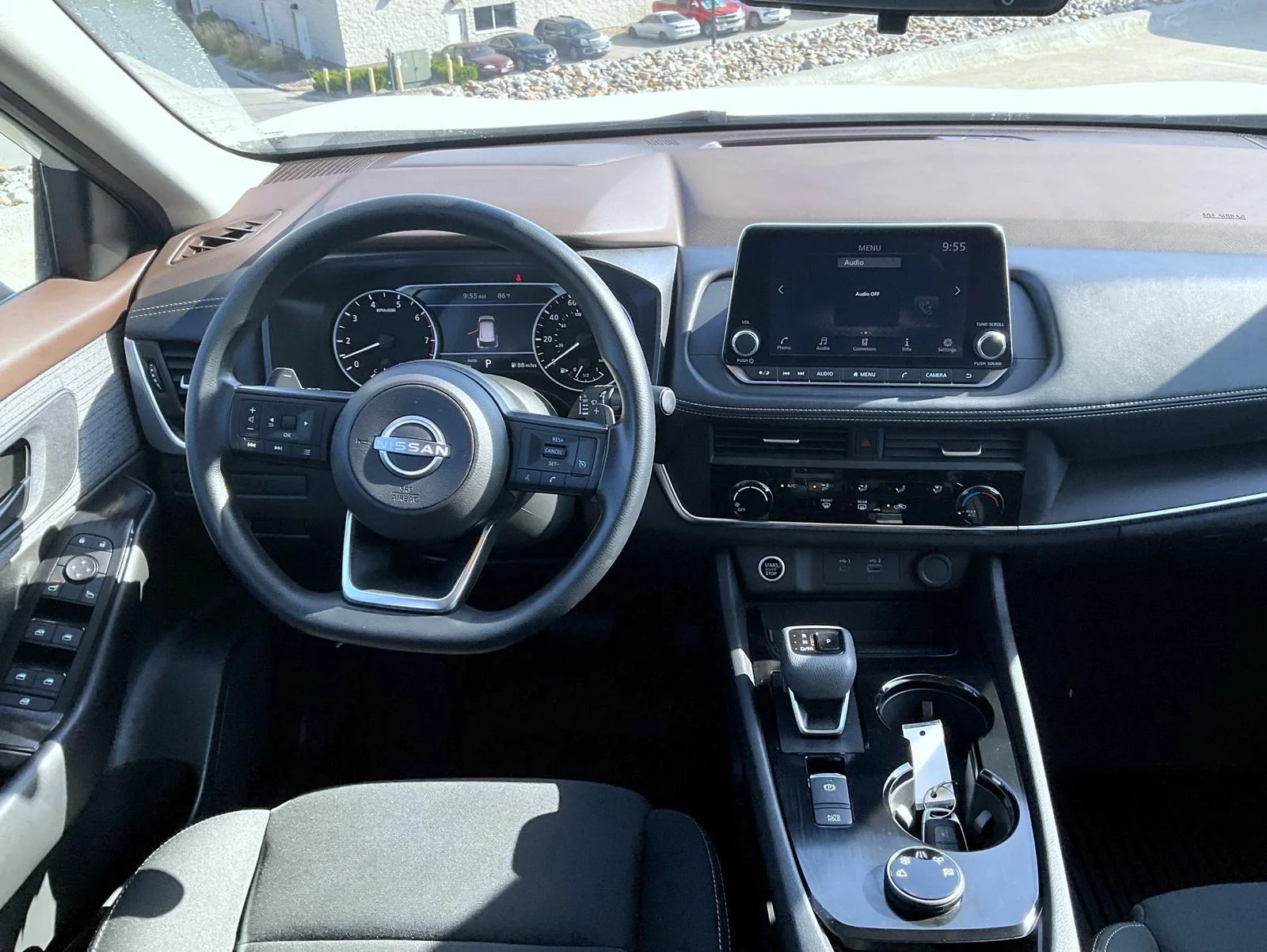 Used 2023 White Nissan S image 14