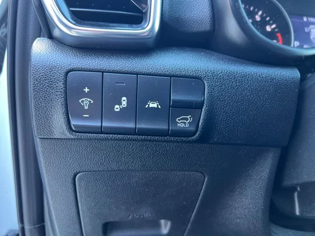 Used 2021 White Kia EX image 14