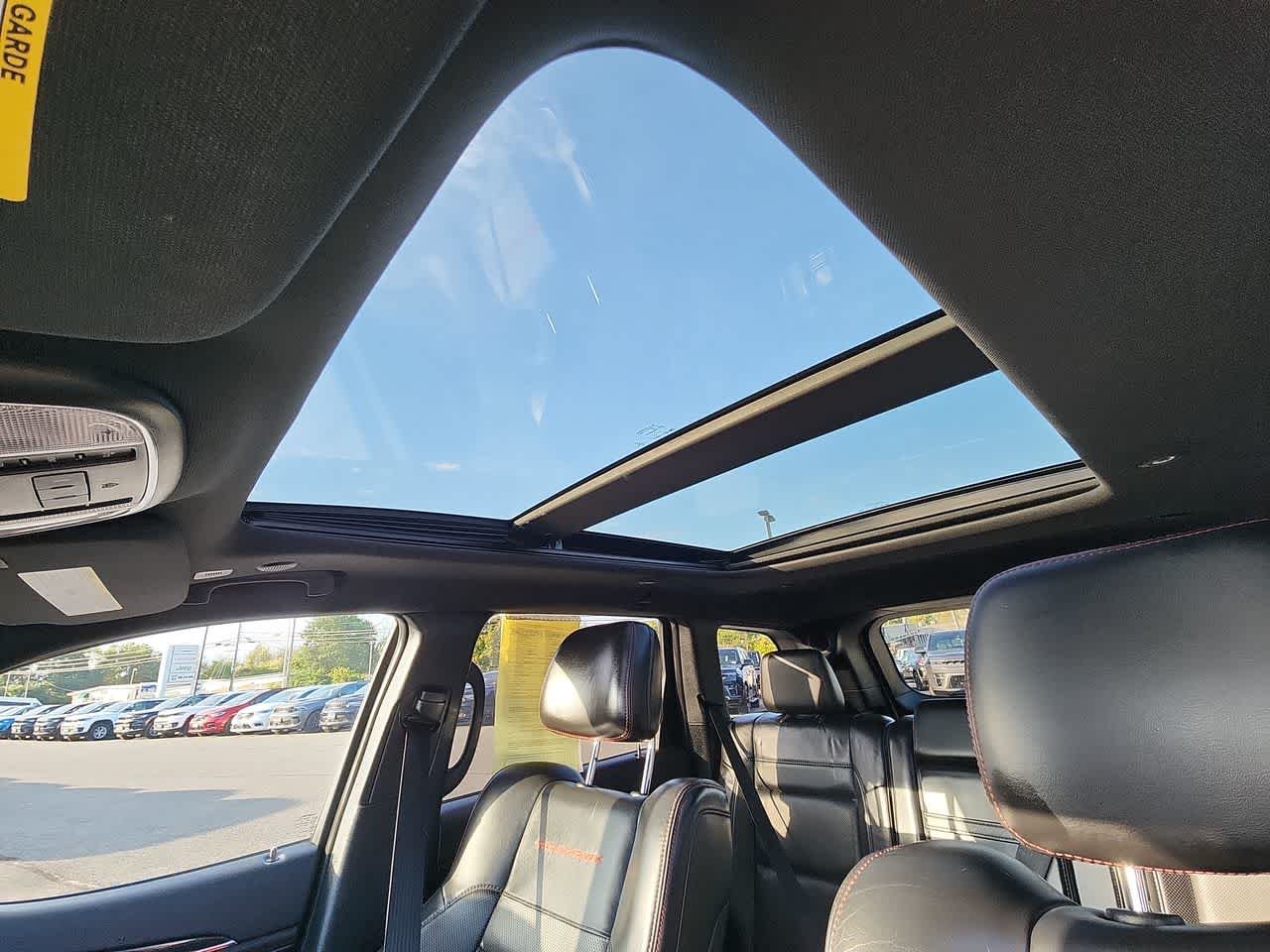 Used 2018 Bright White Clearcoat Jeep Trailhawk image 12