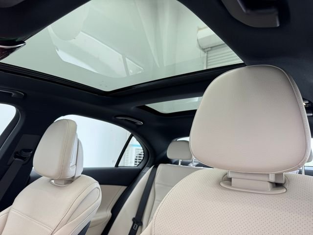 New 2026  Mercedes-Benz C 300 image 6