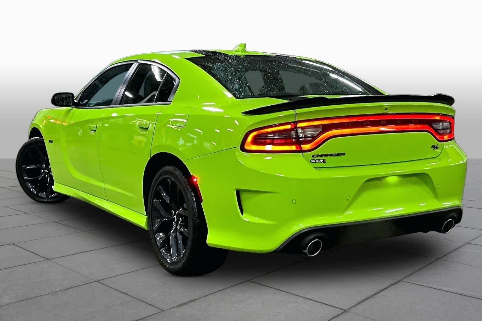 Used 2023 Sublime Metallic Clearcoat Dodge R/T image 12