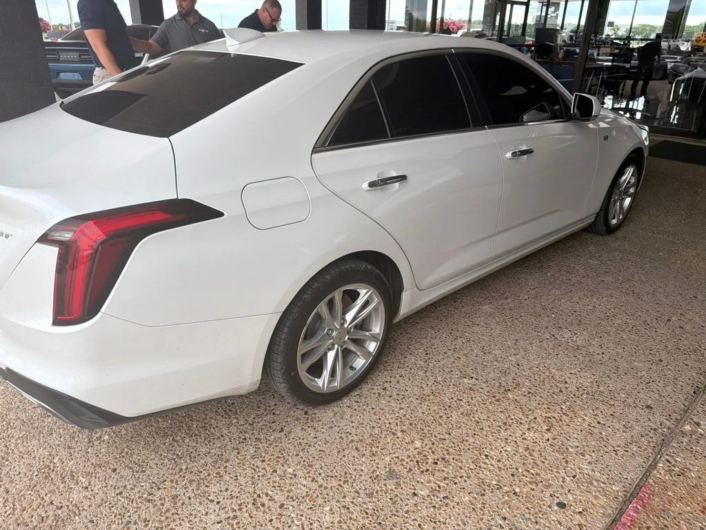 Used 2021 White Cadillac Luxury image 5